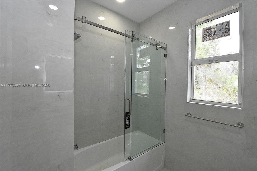 Image 28 of a home in .