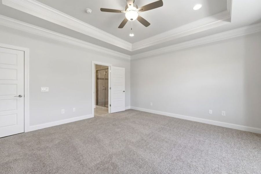 Spacious, unfurnished interior of a new home in Weybridge, Burlington (Image 49).