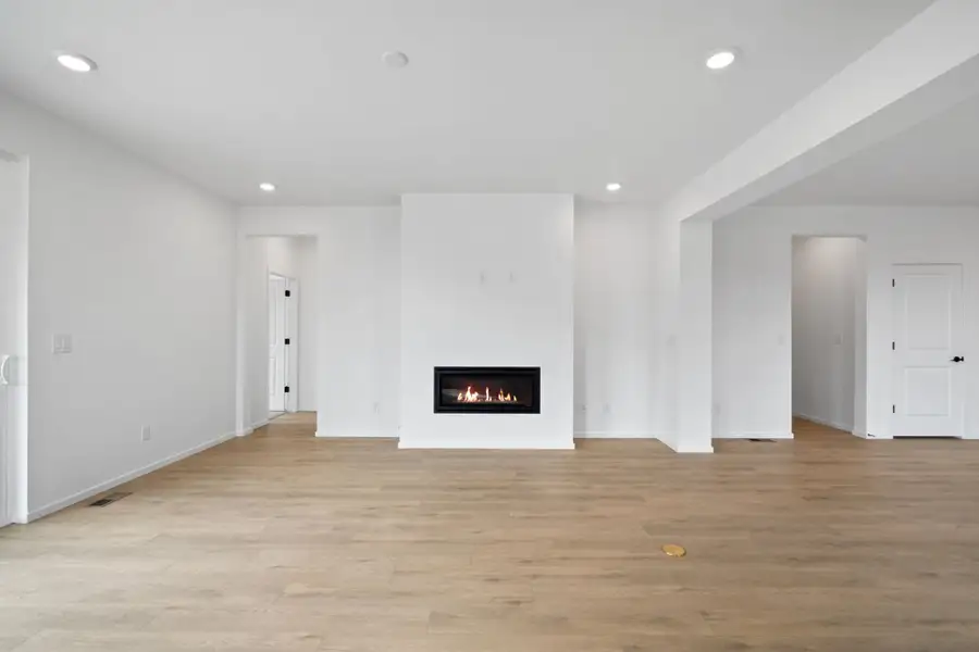 Spacious, unfurnished interior of a new home in Independence, Elizabeth (Image 40).