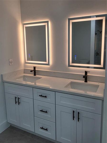 Furnished interior view inside a new home in , Cape Coral (Image 10).