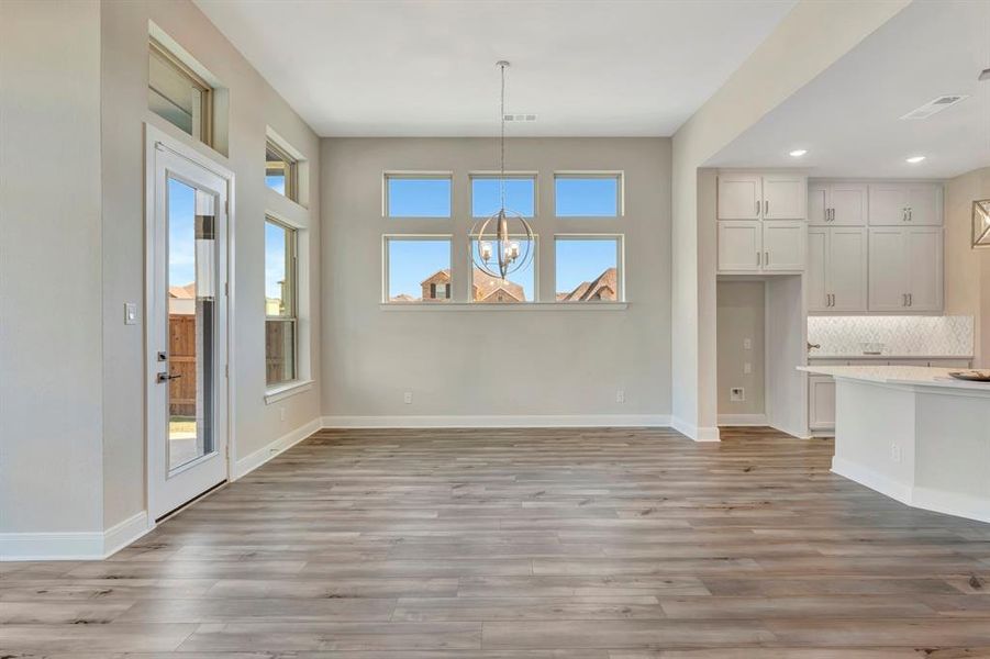 Spacious, unfurnished interior of a new home in Sandbrock Ranch, Aubrey (Image 23).