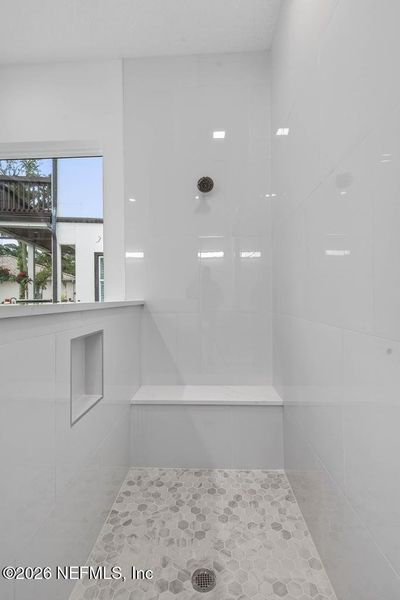 Spacious, unfurnished interior of a new home in , St. Johns (Image 94).