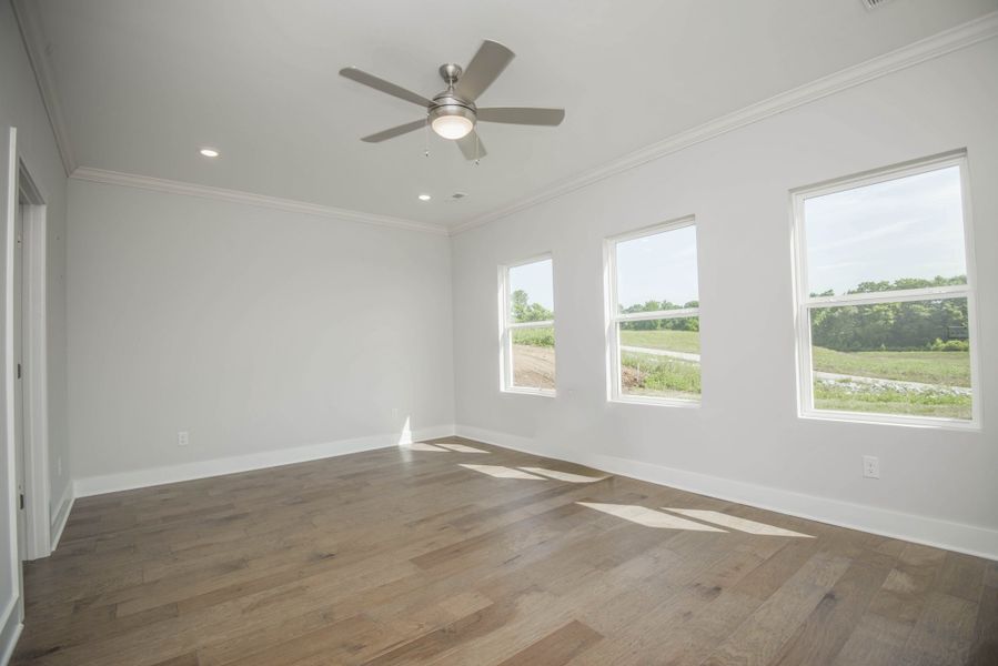 *Photo of example home. Selections and Finishes May Vary.* *Photo of example home. Selections and Finishes May Vary.*