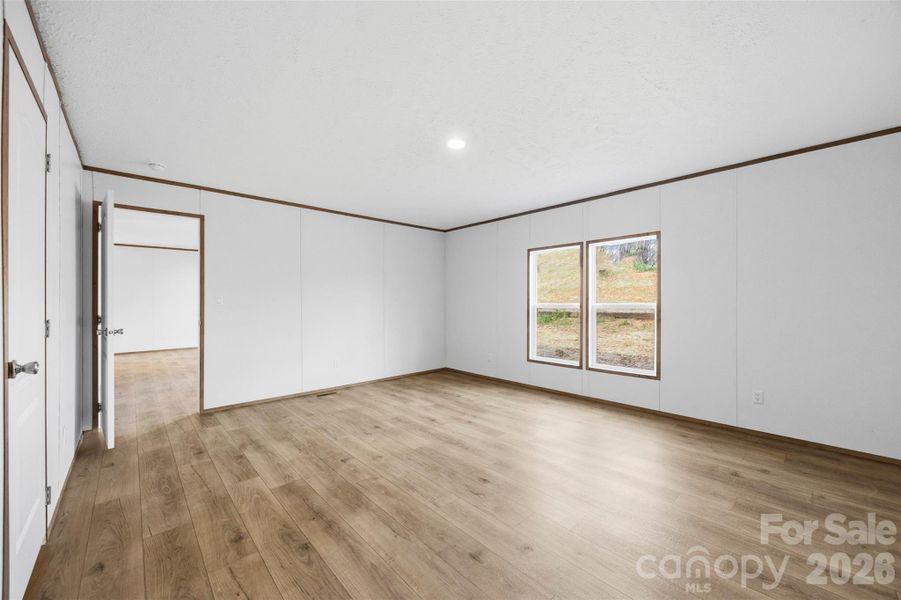 Spacious, unfurnished interior of a new home in , Mooresville (Image 34).
