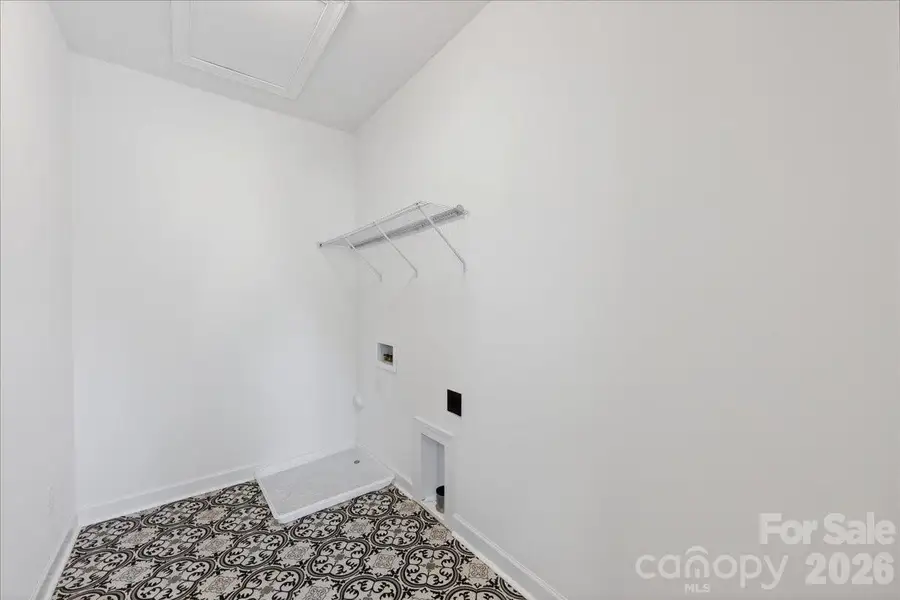 Spacious, unfurnished interior of a new home in , Charlotte (Image 20).