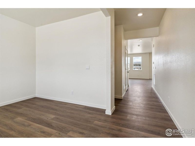 Spacious, unfurnished interior of a new home in Ridge at Johnstown, Johnstown (Image 17).
