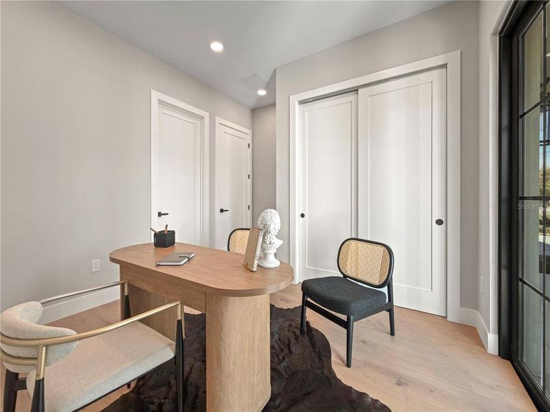 Furnished interior view inside a new home in College Park, Orlando (Image 53).