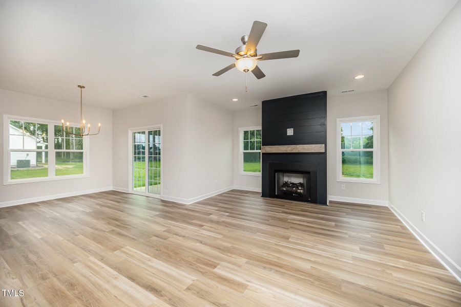 125 Tuskeegee - 5 125 Tuskeegee - 5