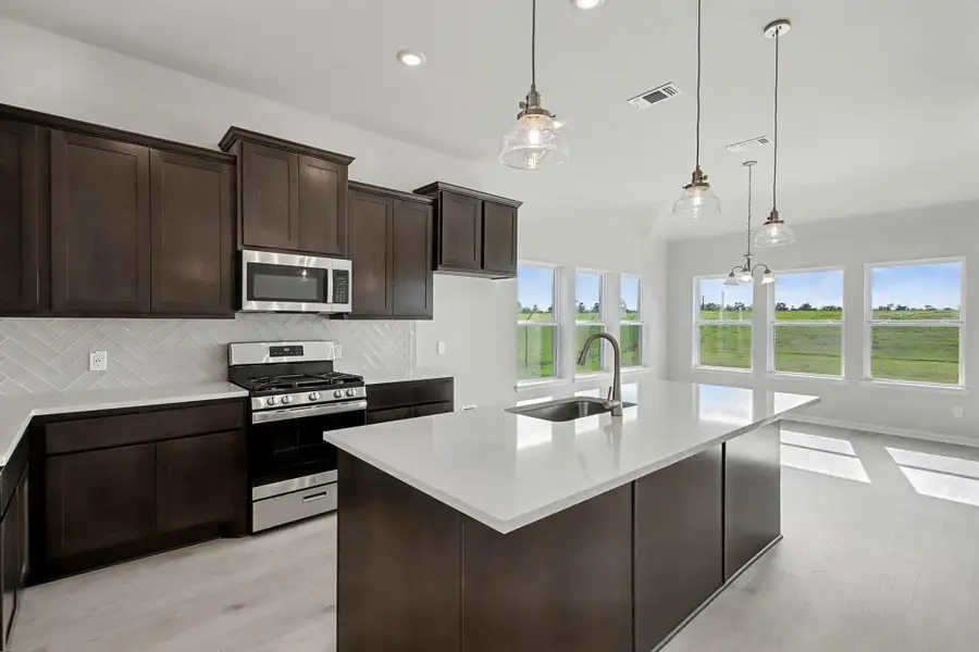 Furnished interior view inside a new home in Columbia Lakes, West Columbia (Image 5).