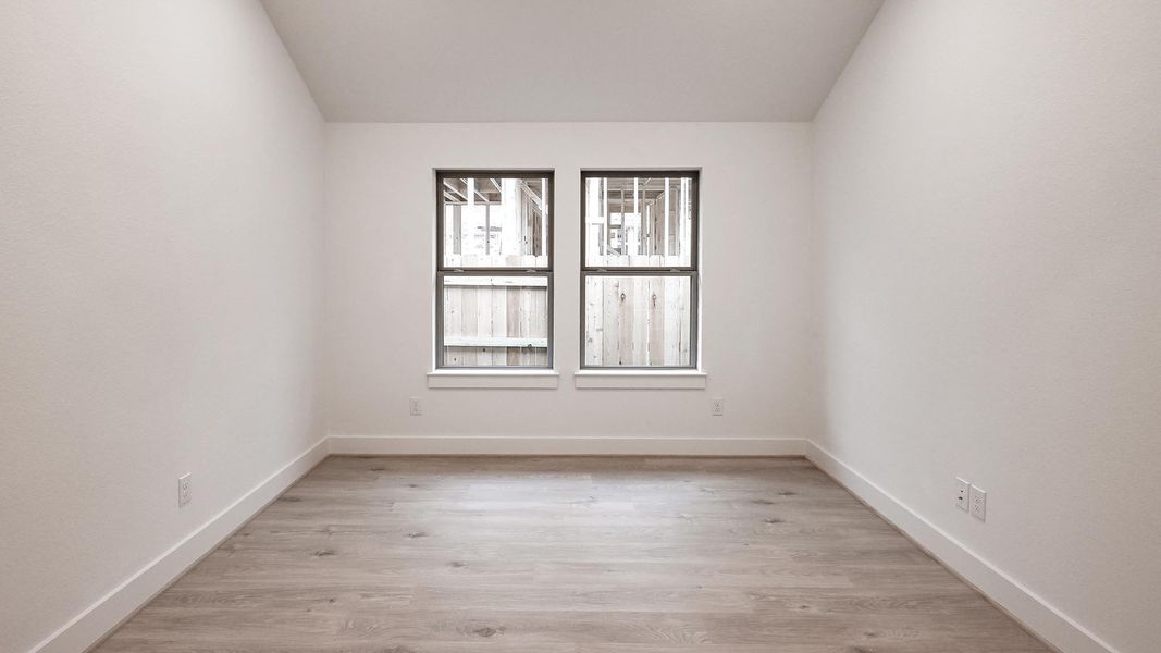 Spacious, unfurnished interior of a new home in Crosswinds, Kyle (Image 16).