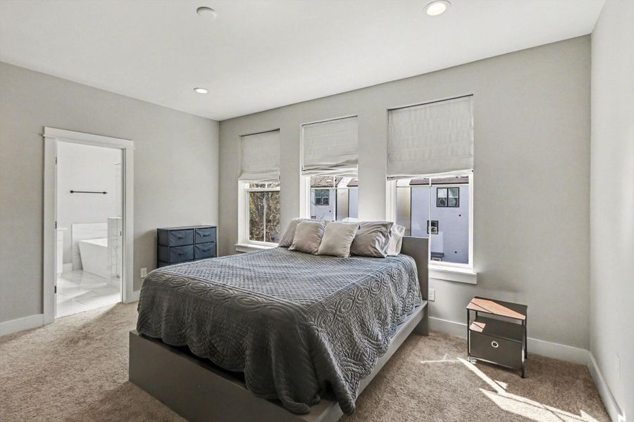 Furnished interior view inside a new home in , Houston (Image 20). Furnished interior view inside a new home in , Houston (Image 20).