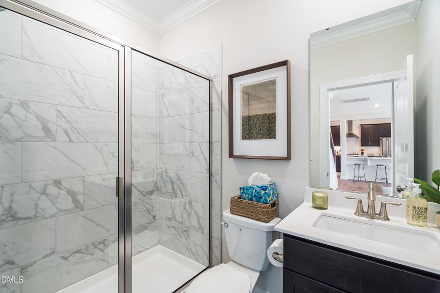 SUN_SutherlandStation_Pic_LandrumIII_Bat