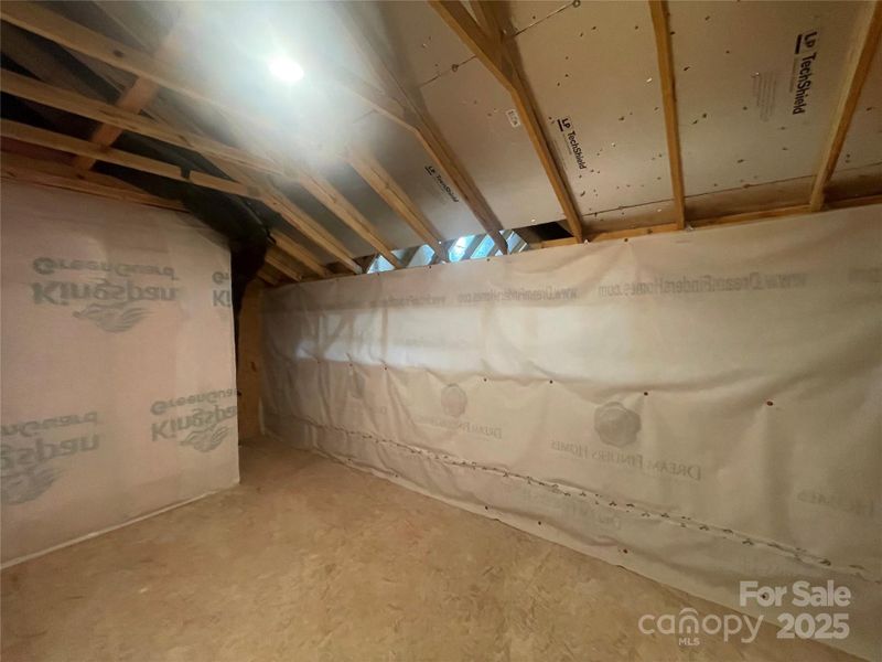 Spacious, unfurnished interior of a new home in Stonebridge, Mint Hill (Image 34). Spacious, unfurnished interior of a new home in Stonebridge, Mint Hill (Image 34).