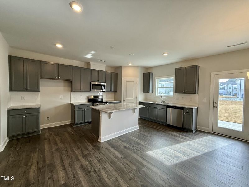 tempImageIxj4aZ tempImageIxj4aZ