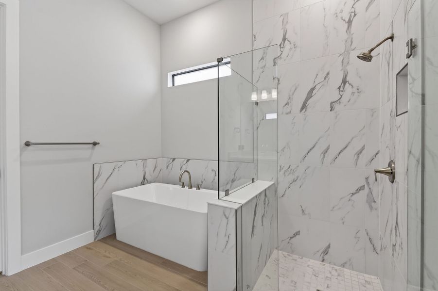 Furnished interior view inside a new home in Greyhawk Landing, Lake Worth (Image 9).