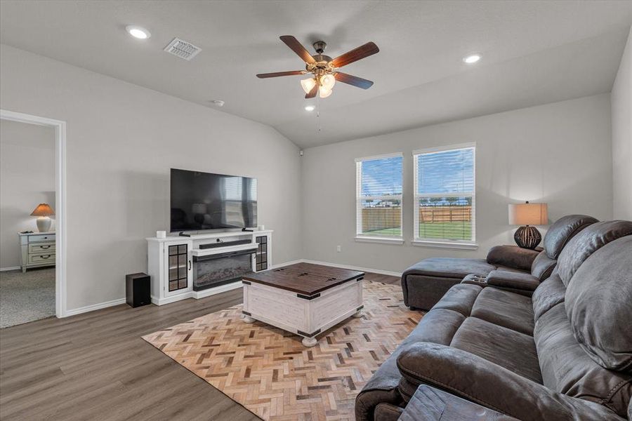 Furnished interior view inside a new home in , Lorena (Image 4).