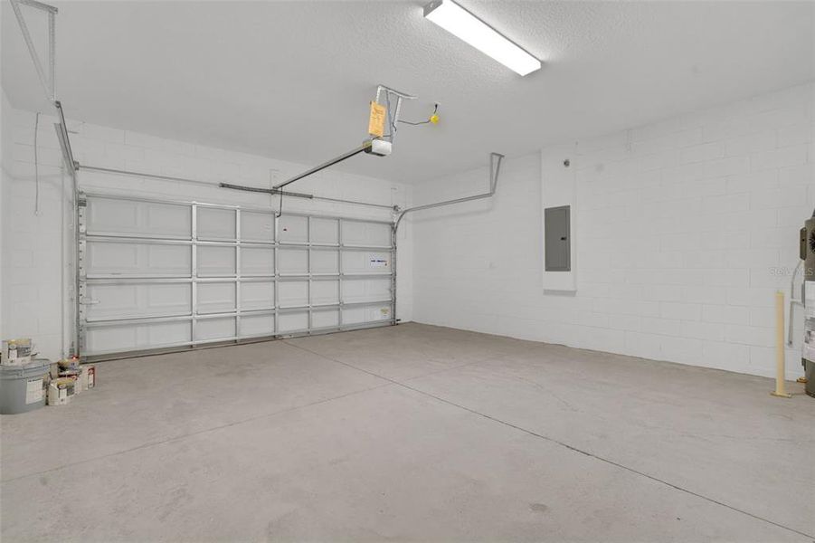 Spacious, unfurnished interior of a new home in Annabelle Estates, Winter Haven (Image 23). Spacious, unfurnished interior of a new home in Annabelle Estates, Winter Haven (Image 23).