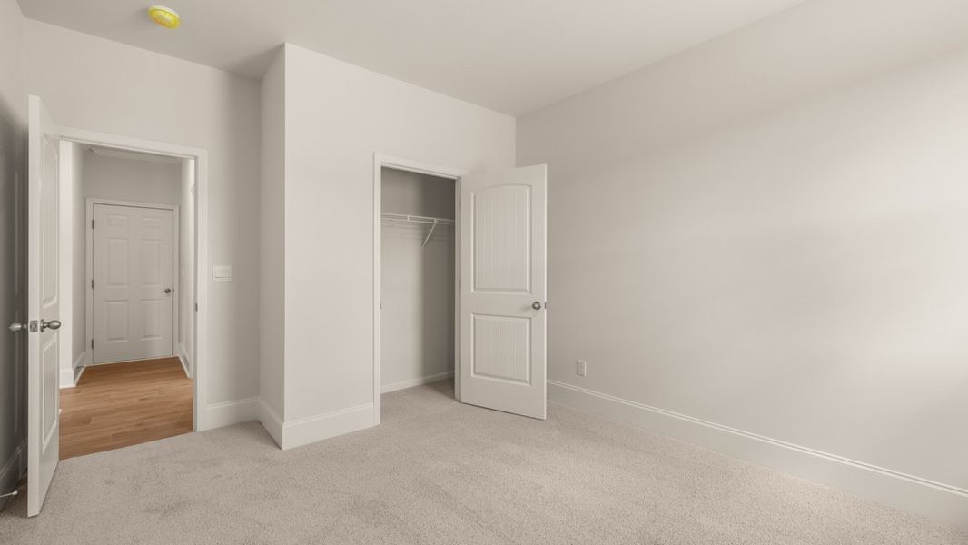 Representative unfurnished interior of a home built from the Lynnbrook by D.R. Horton in Hamptons at Riverwood East, Dallas (Image 23).