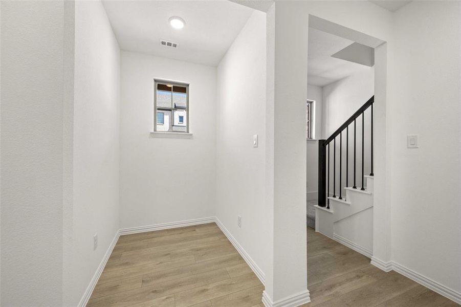 Spacious, unfurnished interior of a new home in Parkside, Mansfield (Image 15).