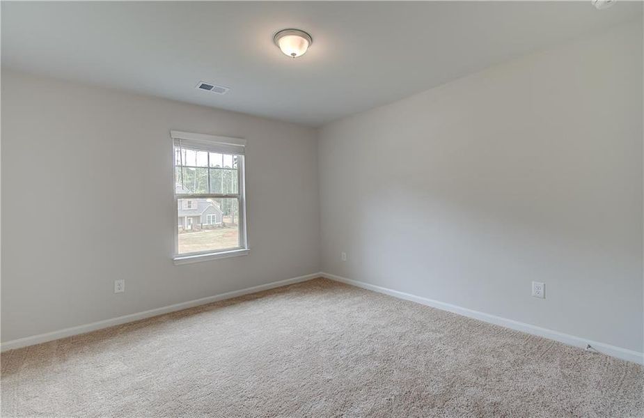Spacious, unfurnished interior of a new home in Grandview at Millers Mill, Stockbridge (Image 32).