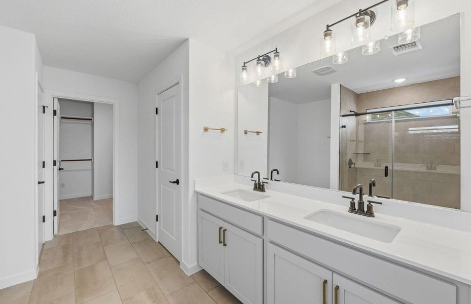 Furnished interior view inside a new home in Santa Rita Ranch, Liberty Hill (Image 12).