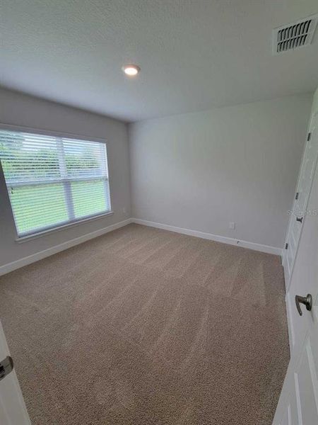 Spacious, unfurnished interior of a new home in , Ocala (Image 19).