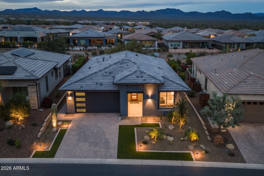 1) FRONT OF HOME 1) FRONT OF HOME