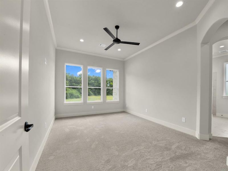 Spacious, unfurnished interior of a new home in , Weatherford (Image 32).