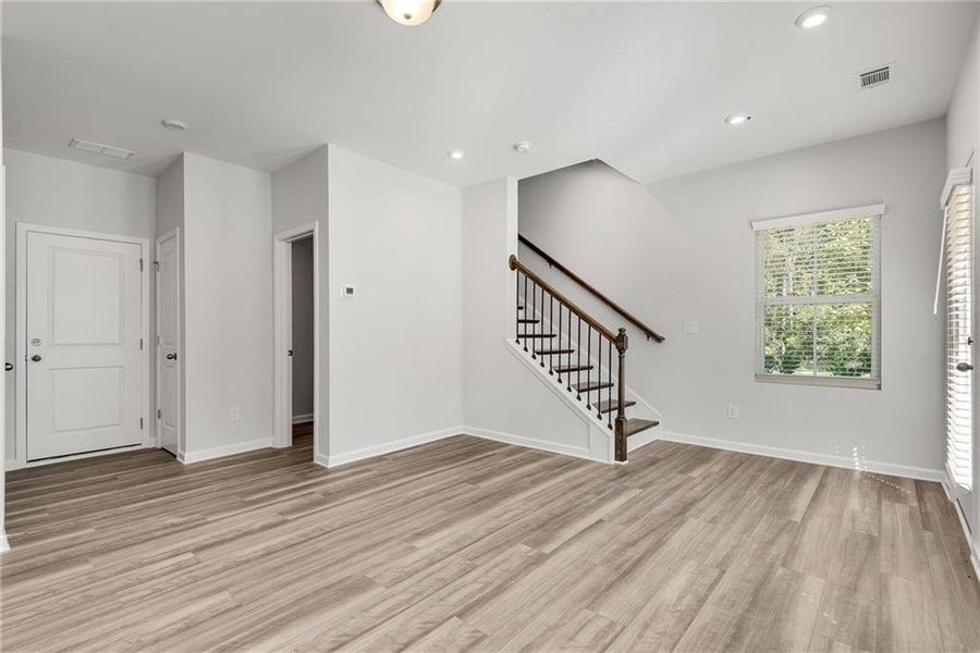 Spacious, unfurnished interior of a new home in Waverly at Buice Lake, Acworth (Image 32). Spacious, unfurnished interior of a new home in Waverly at Buice Lake, Acworth (Image 32).