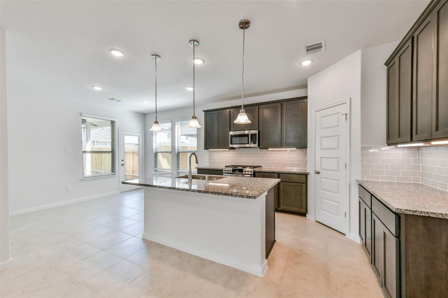 Furnished interior view inside a new home in Anderson Lakes, Houston (Image 10).