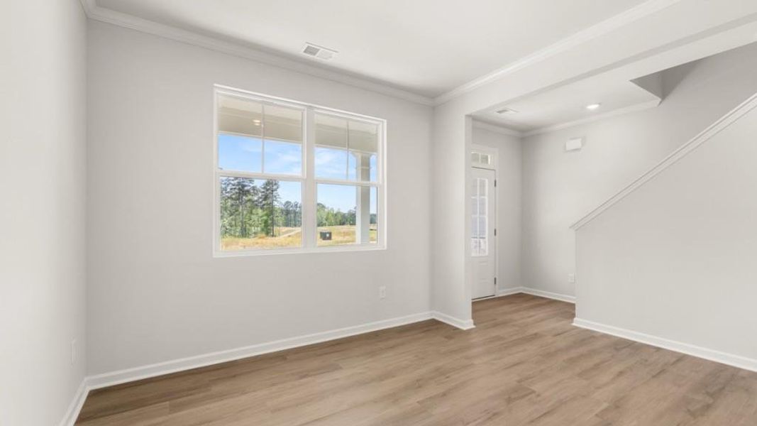 Spacious, unfurnished interior of a new home in Fairway 17 at Mirror Lake, Villa Rica (Image 15).