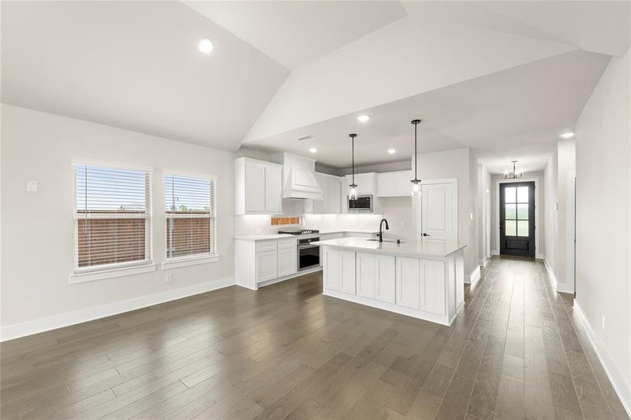 10. 2374 Bell - Dining 10. 2374 Bell - Dining