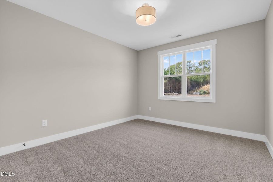 16-web-or-mls-484-hillard-ln-annice-broa