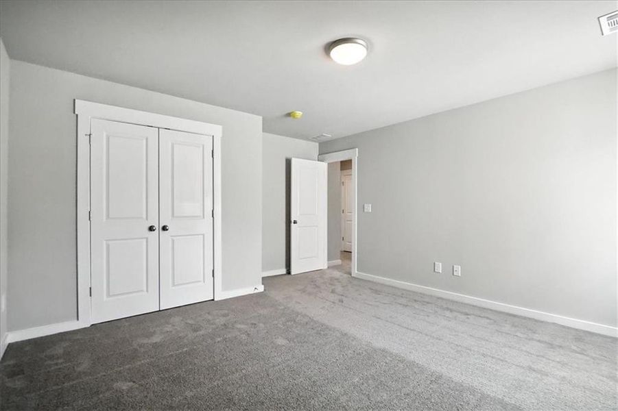 Spacious, unfurnished interior of a new home in , Jefferson (Image 31).