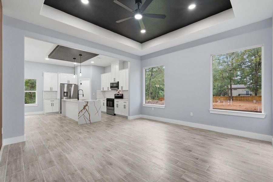 Spacious, unfurnished interior of a new home in , Willis (Image 33).