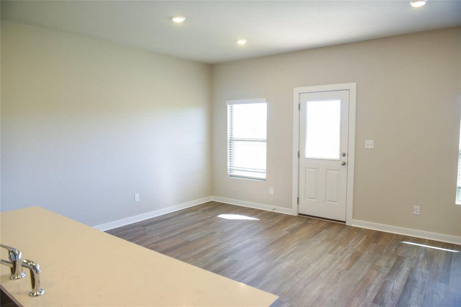 Casual Dining off of Kitchen Casual Dining off of Kitchen