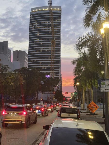 Condo located in Miami, FL showcasing its design and architecture (Image 3).