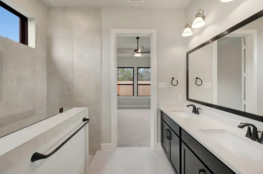 Owner's Bath