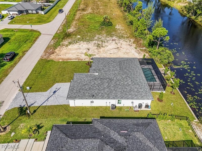 Image 42 of a home in Cape Coral.