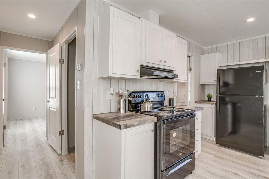 Furnished interior view inside a new home in , Granbury (Image 29). Furnished interior view inside a new home in , Granbury (Image 29).