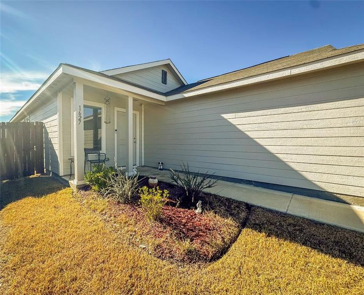 View of home's exterior