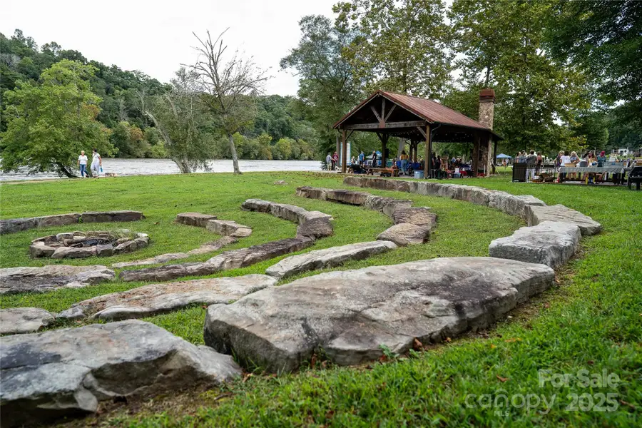 Image 33 of a home in .