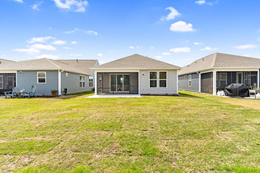 Representative exterior details of a home built from the Alpine by Del Webb in Del Webb Ocean Isle Beach, Shallotte (Image 4).