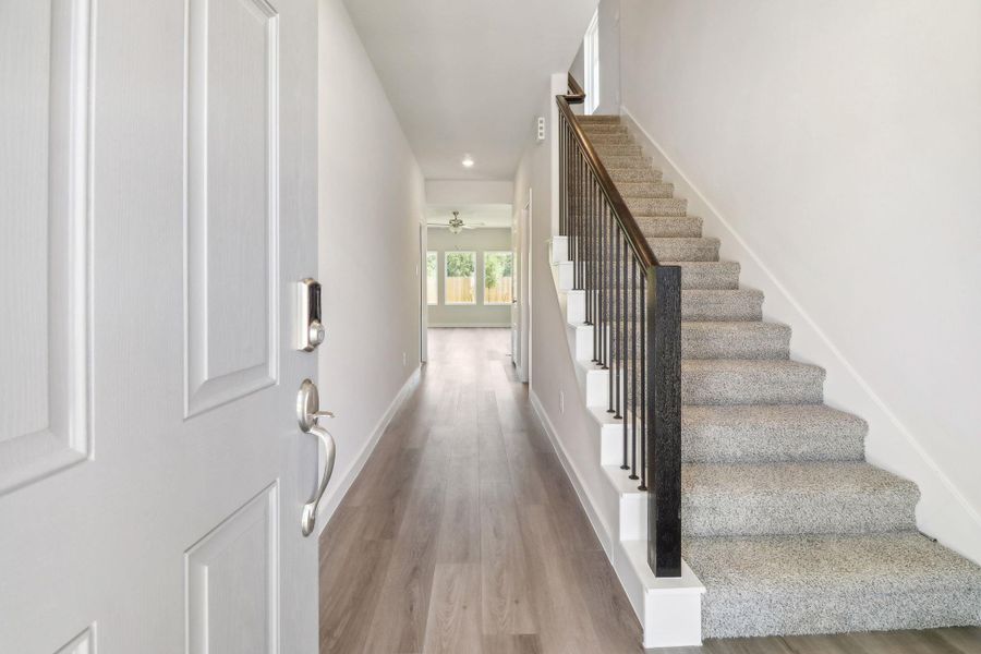 Photo is not of the actual home, but is an inspirational photo of builder’s model home and may depict options, furnishings, and/or decorator features that are not included Photo is not of the actual home, but is an inspirational photo of builder’s model home and may depict options, furnishings, and/or decorator features that are not included