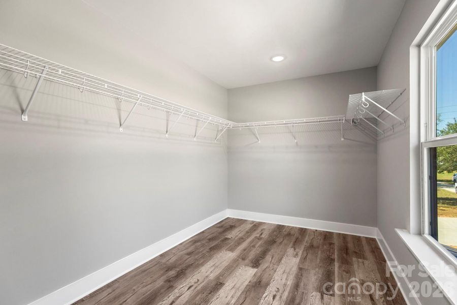 Spacious, unfurnished interior of a new home in , Denver (Image 21).