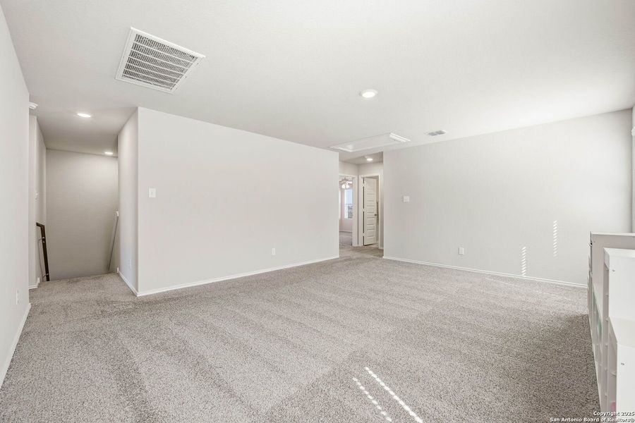 Spacious, unfurnished interior of a new home in Abbott Place, St. Hedwig (Image 22).