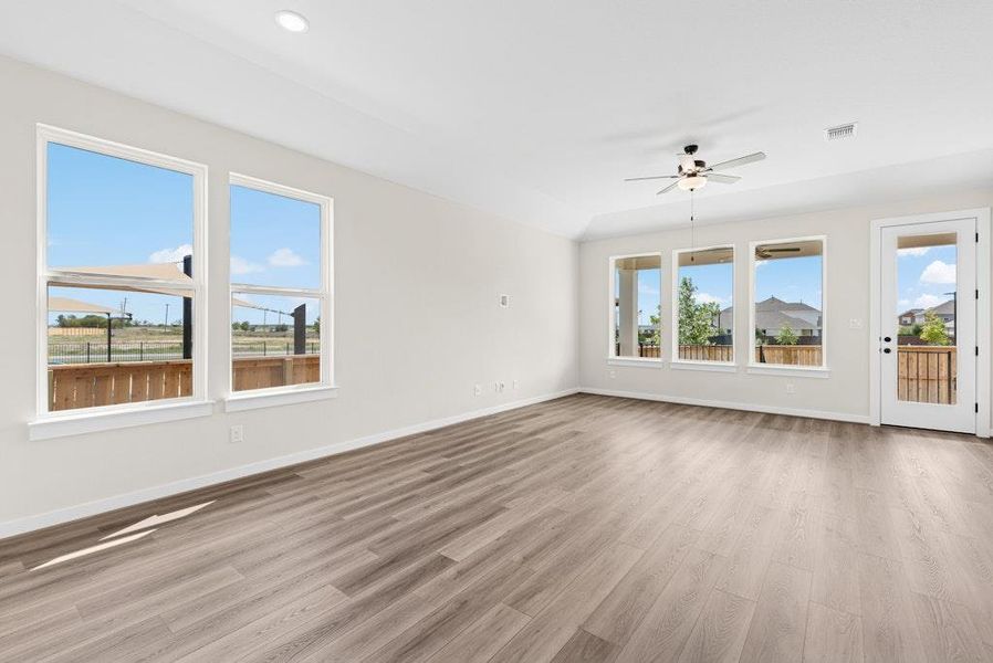 Spacious, unfurnished interior of a new home in University Heights, Round Rock (Image 29). Spacious, unfurnished interior of a new home in University Heights, Round Rock (Image 29).