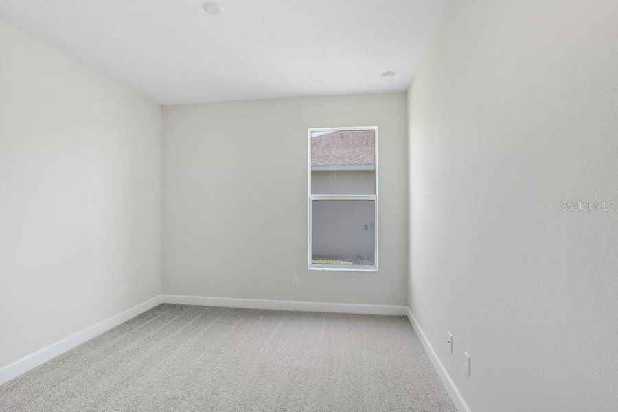 Spacious, unfurnished interior of a new home in Lake Toscana, Wimauma (Image 25).