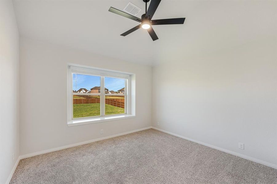 Spacious, unfurnished interior of a new home in Coyote Crossing, Godley (Image 18).