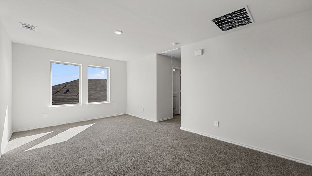 Spacious, unfurnished interior of a new home in Crane Crossing, Crandall (Image 15).